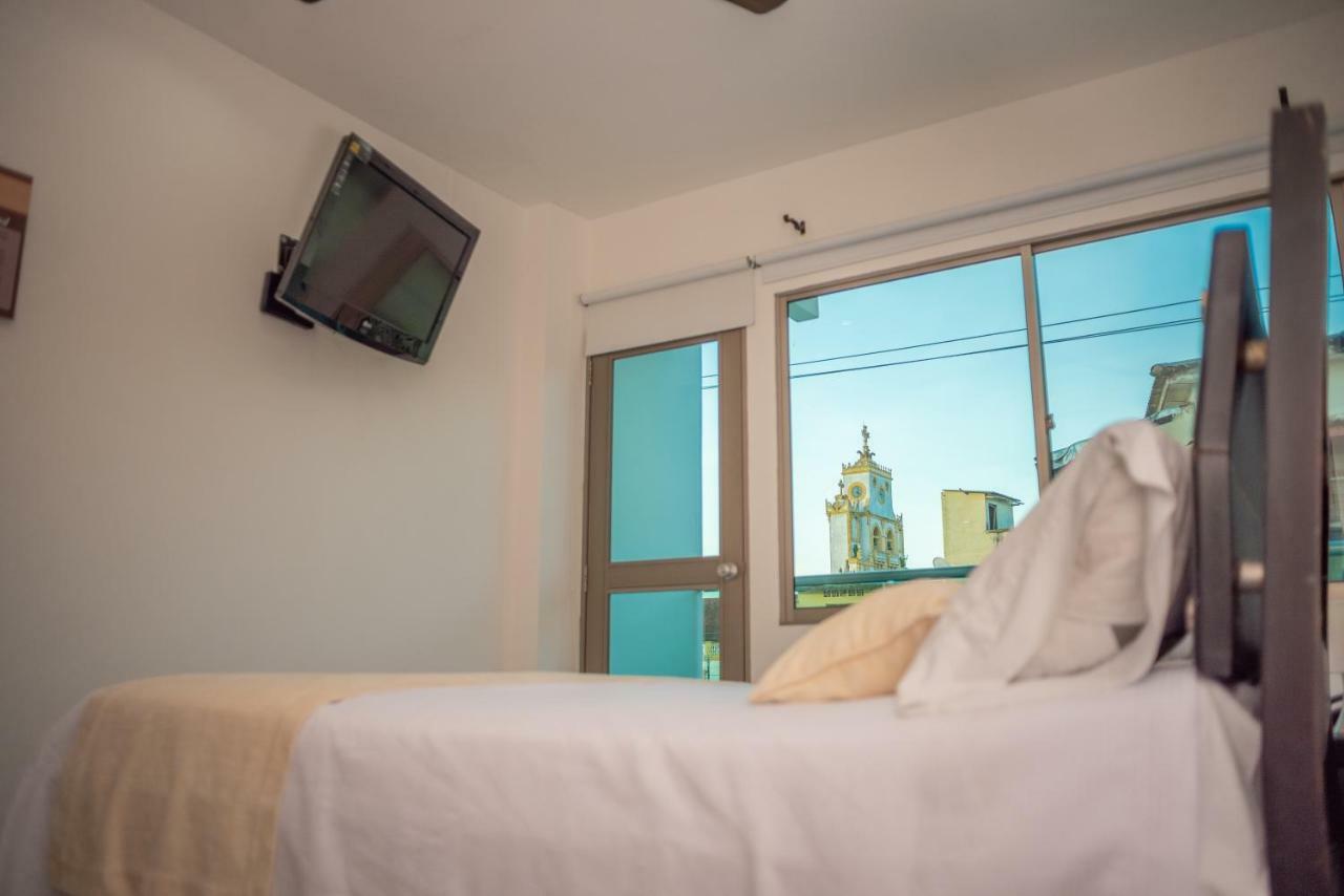 Onoma Hotel Lorica Exterior photo