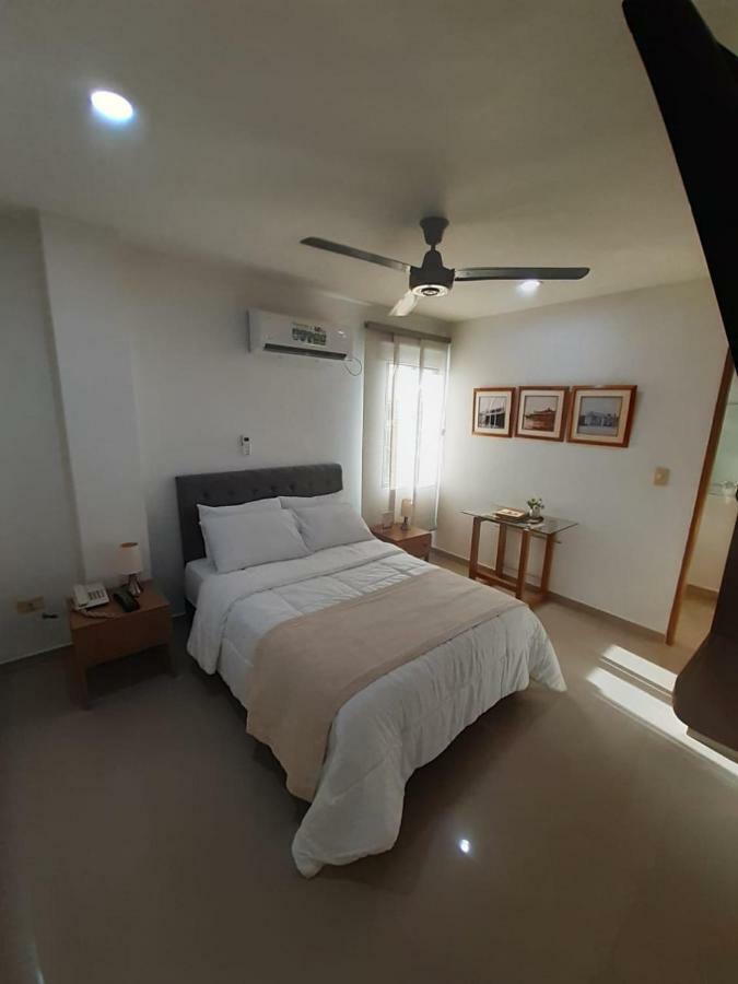 Onoma Hotel Lorica Exterior photo